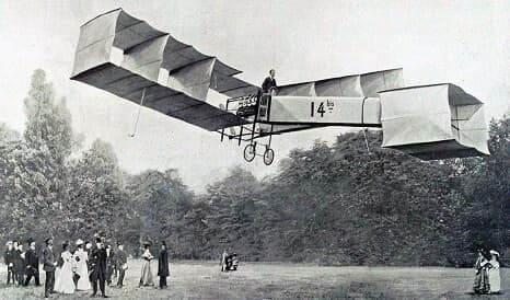 Early flying machines