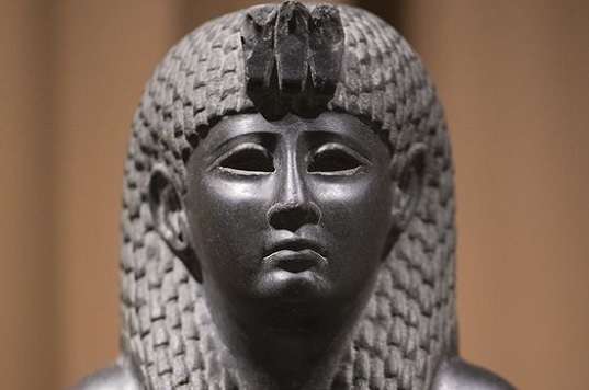 Cleopatra Sculpture