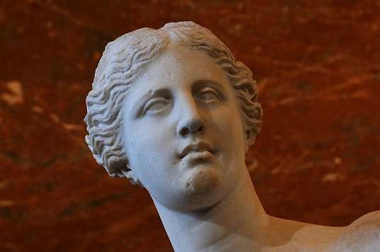 <i>Venus de Milo</i> by Alexandros of Antioch